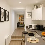 Le Marais-Saint Martin Working & Living